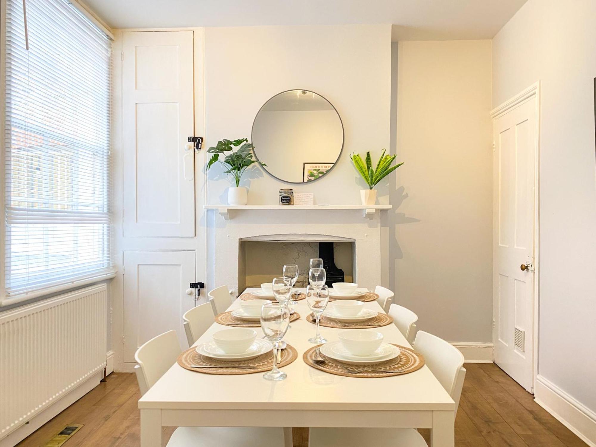 Stylish 3-Bedroom Home In Canterbury City-Centre - Superb Location! Eksteriør bilde